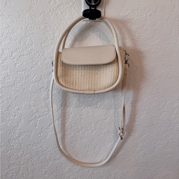 Elegant Cream Mini Bag - Picture 8 of 9